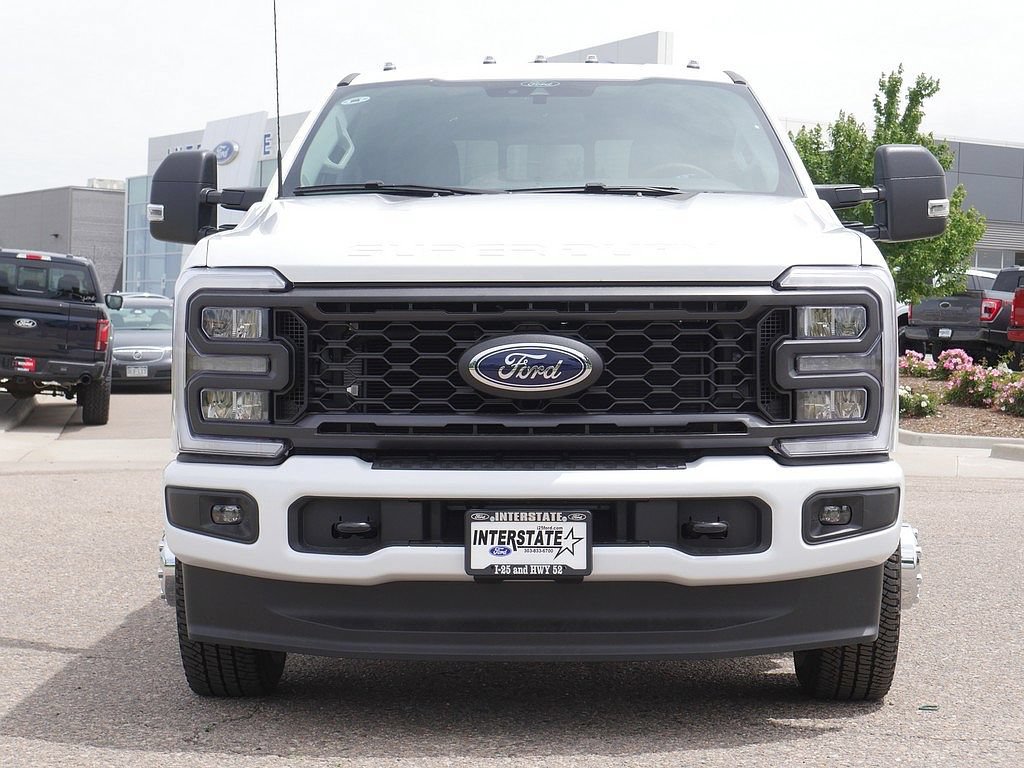 New 2026 Ford F350 XL w/ STX Appearance Package AWD/4WD image 8