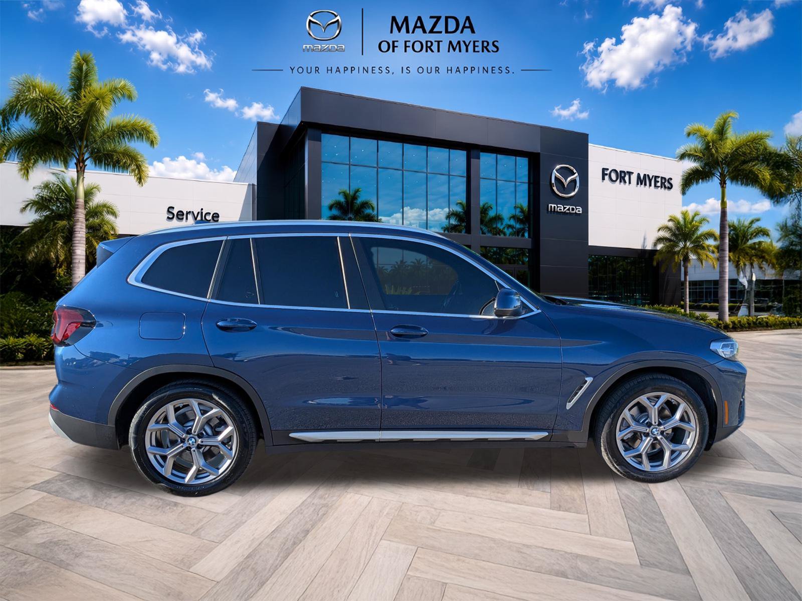 Used 2022 BMW X3 xDrive30i w/ Premium Package AWD/4WD image 3