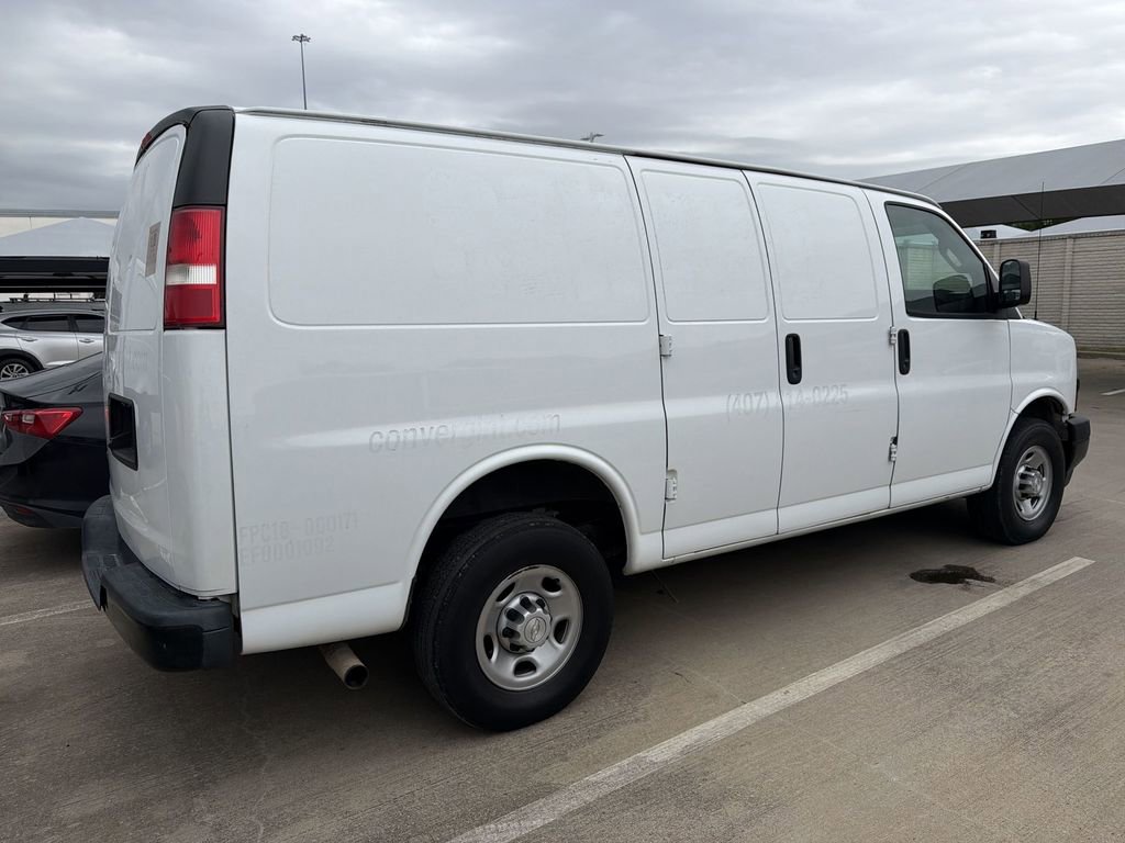 Used 2019 Chevrolet Express 2500 w/ Driver Convenience Package RWD image 3