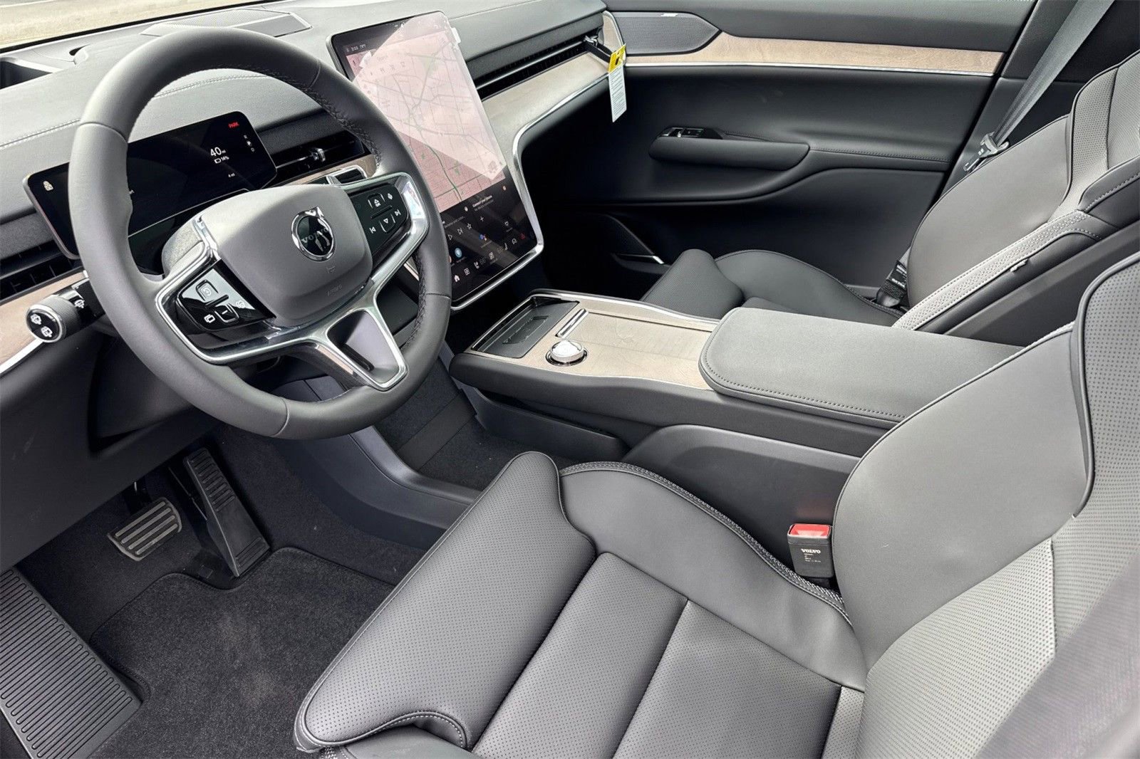 New 2025 Volvo EX90 Plus w/ Protection Package Premier image 11