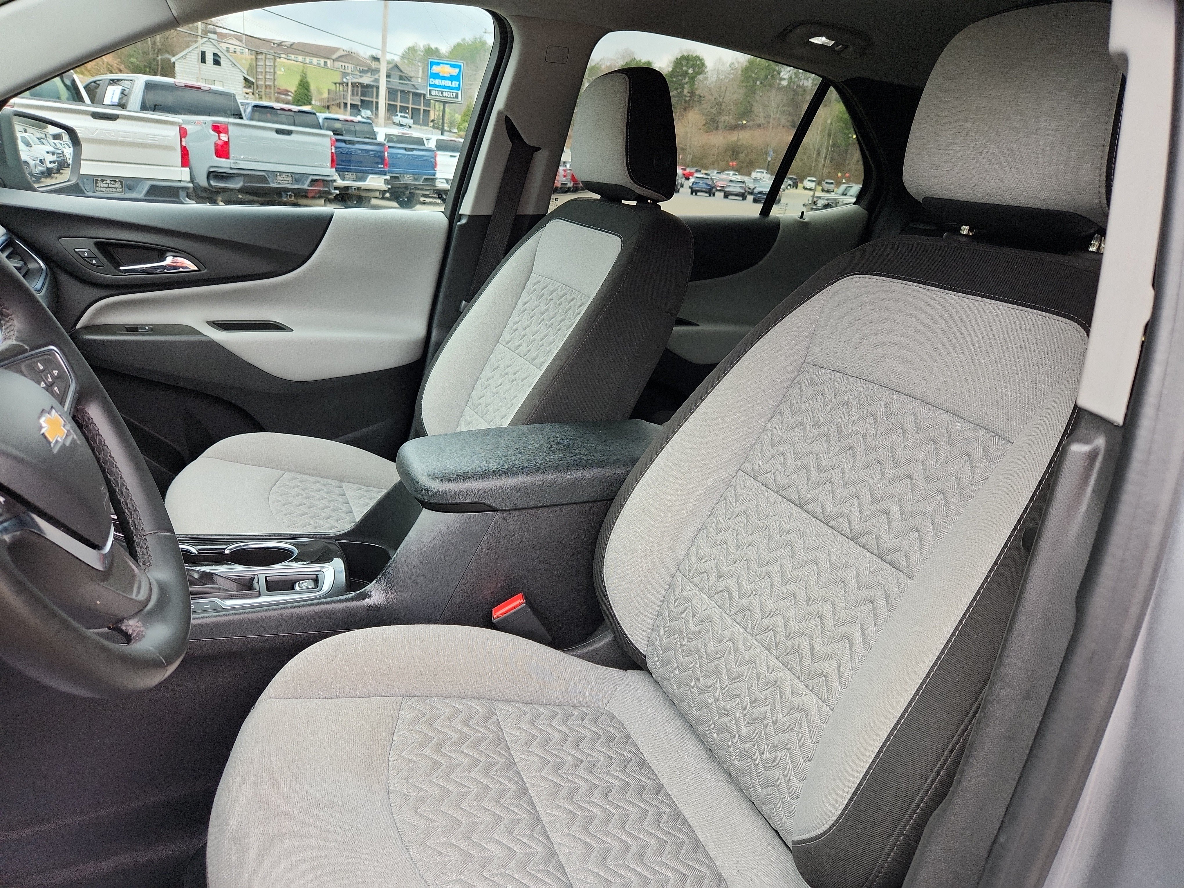 Used 2024 Chevrolet Equinox LT FWD image 24
