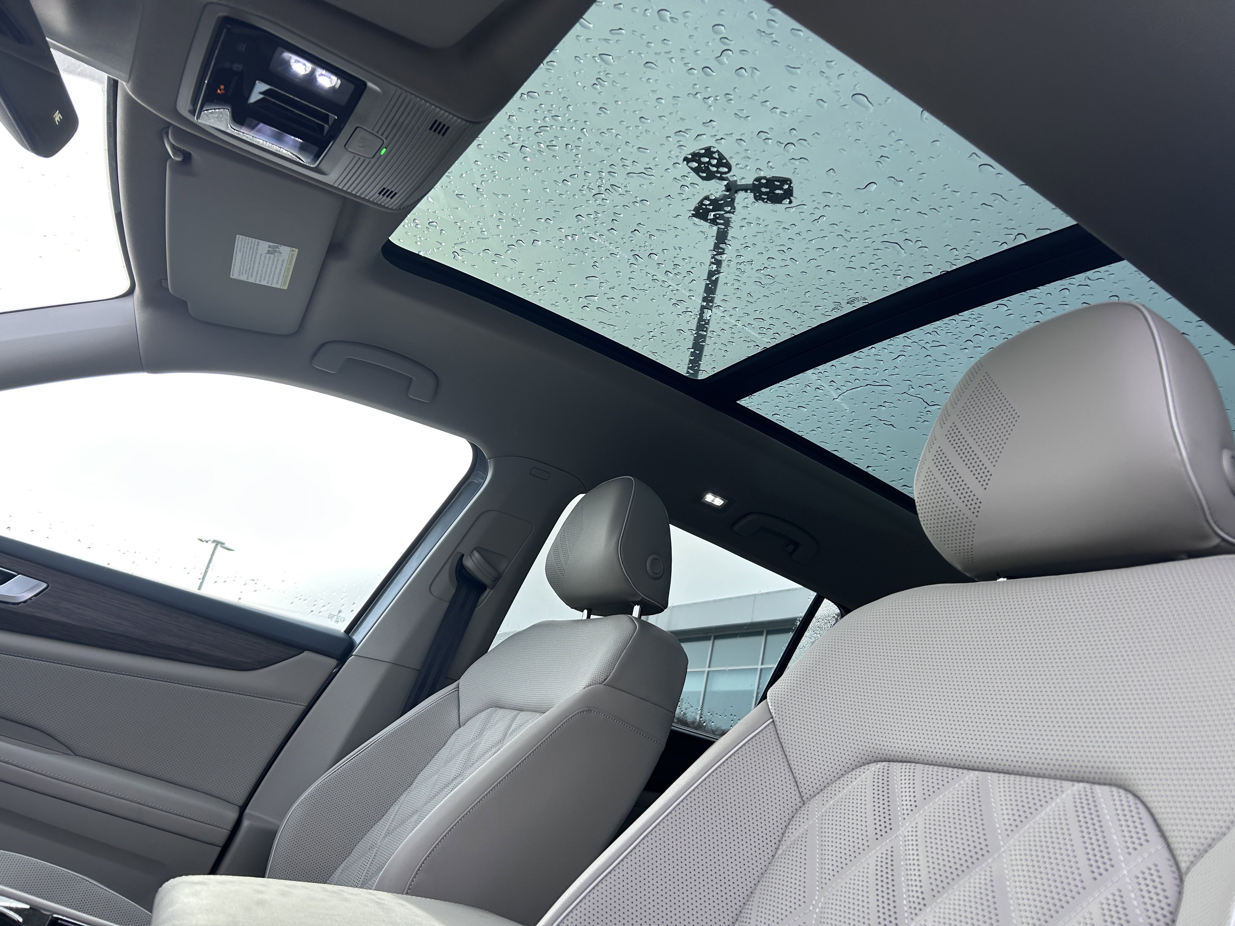 New 2026 Volkswagen Atlas SEL Premium R-Line image 24