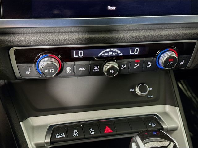 Used 2021 Audi Q3 2.0T Premium image 15