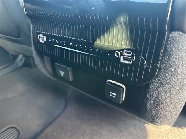 Used 2023 Jeep Grand Wagoneer L Series II image 17