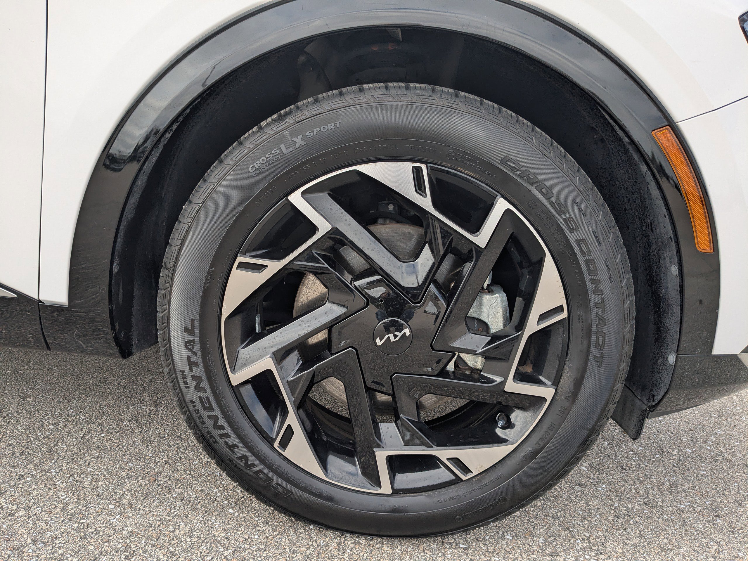 Certified 2023 Kia Sportage SX image 11