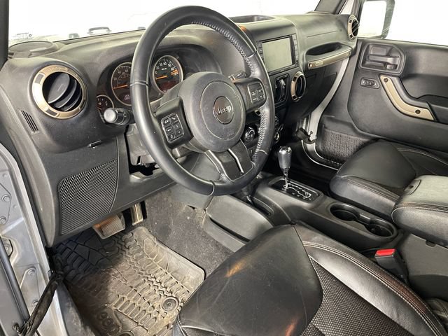 Used 2017 Jeep Wrangler Unlimited Sahara AWD/4WD image 3