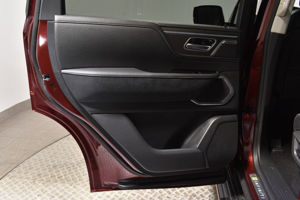 New 2026 INFINITI QX80 Luxe w/ Cargo Package image 28
