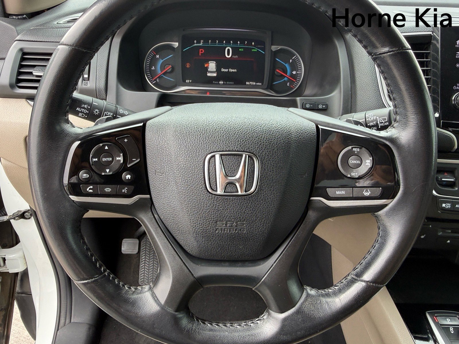 Used 2020 Honda Pilot Touring image 13