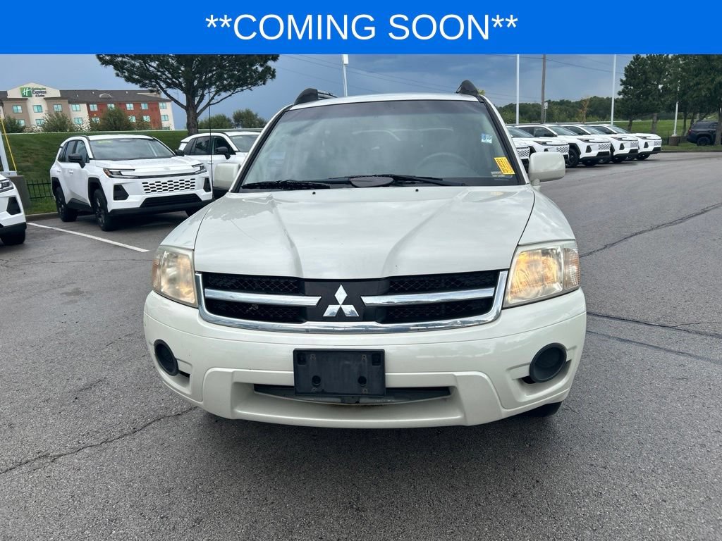 Used 2008 Mitsubishi Endeavor SE FWD image 2