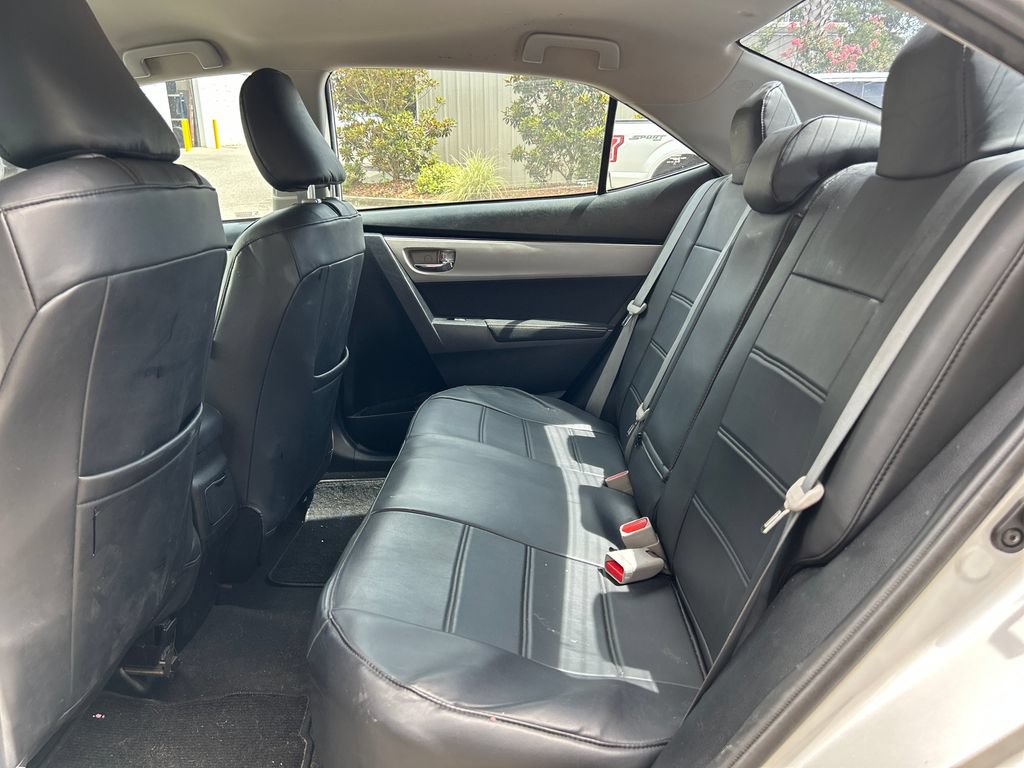 Used 2017 Toyota Corolla LE FWD image 13