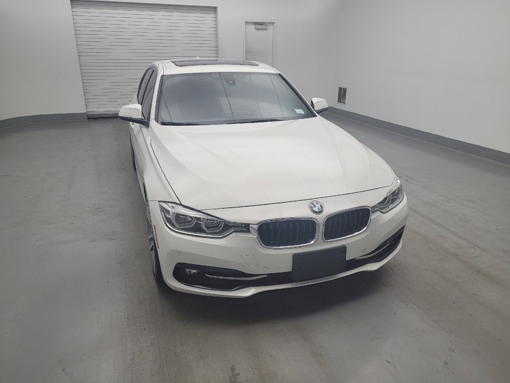 Used 2017 BMW 330i Sedan w/ Premium Package RWD image 14