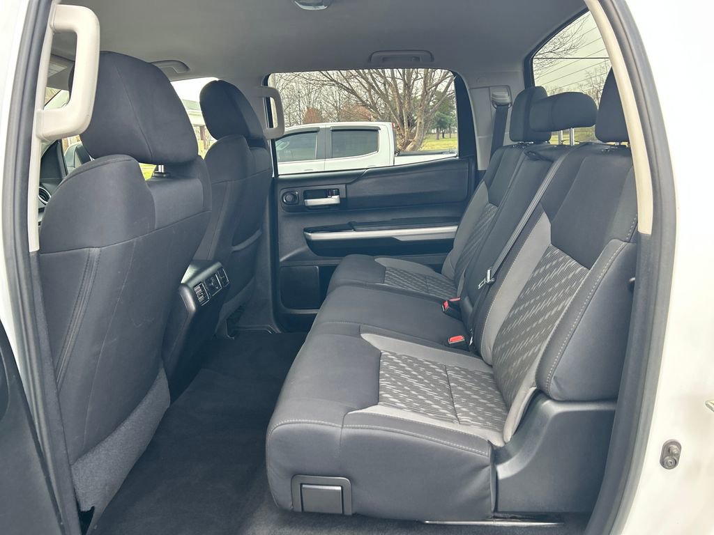 Used 2018 Toyota Tundra SR5 w/ SR5 Upgrade Package image 30