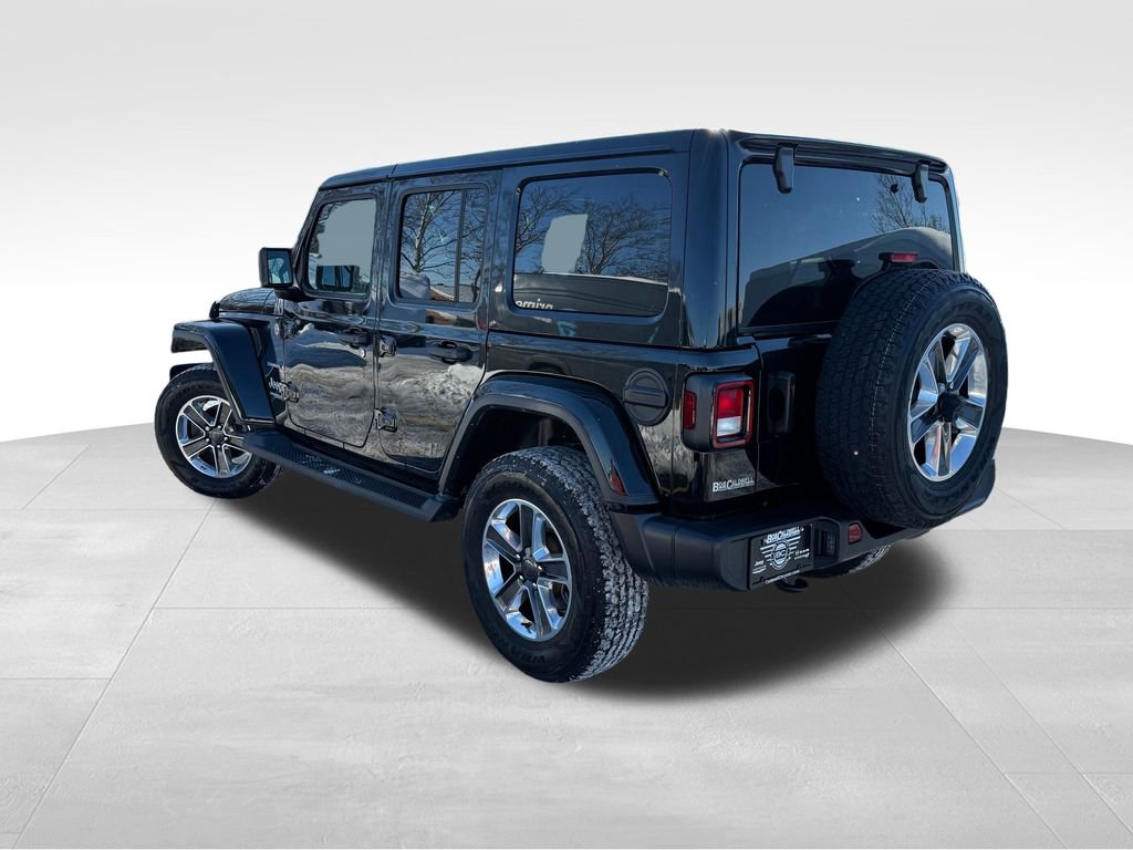 Used 2022 Jeep Wrangler Unlimited Sahara w/ Cold Weather Group image 5