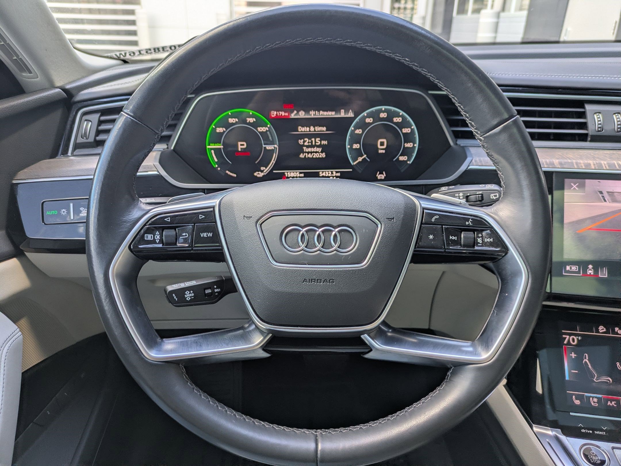 Used 2024 Audi Q8 e-tron Prestige w/ Prestige Package image 12