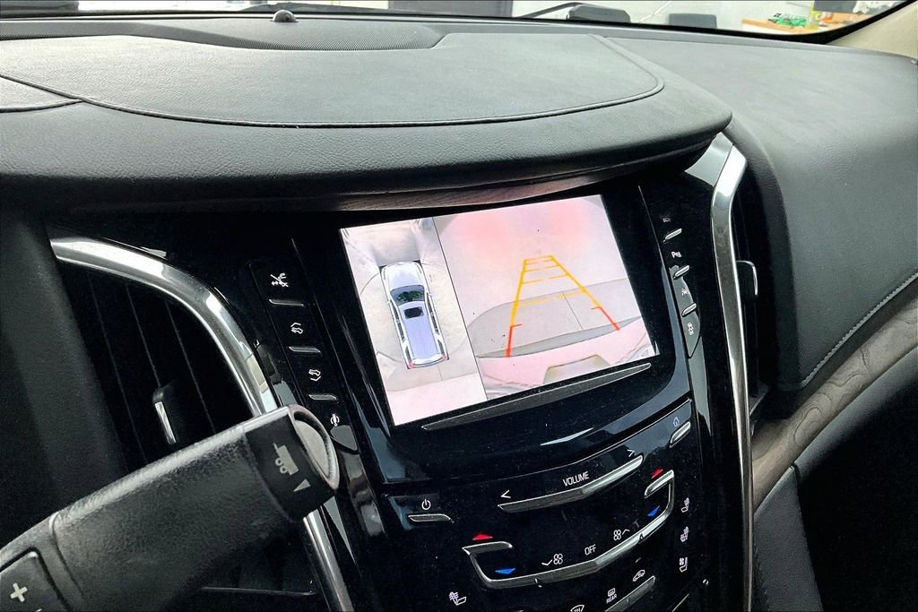 Used 2016 Cadillac Escalade Premium image 30