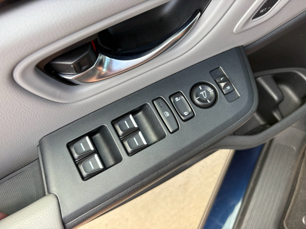 Certified 2024 Honda Pilot Touring image 12