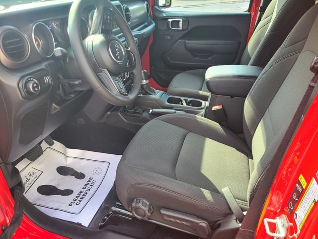 Used 2023 Jeep Gladiator Sport AWD/4WD image 12