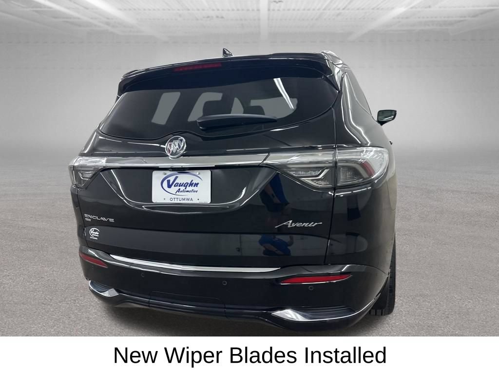 Used 2023 Buick Enclave Avenir w/ Avenir Technology Package AWD/4WD image 13