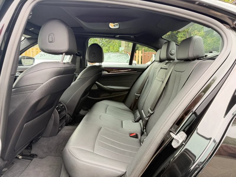 Used 2021 BMW 530i xDrive w/ Premium Package AWD/4WD image 16