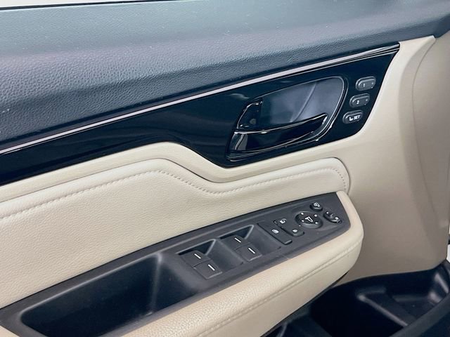 Used 2018 Honda Odyssey Elite image 16