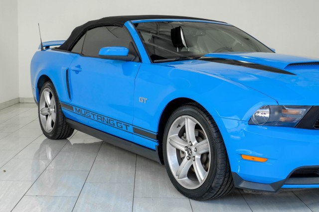 Used 2010 Ford Mustang GT Premium RWD image 49