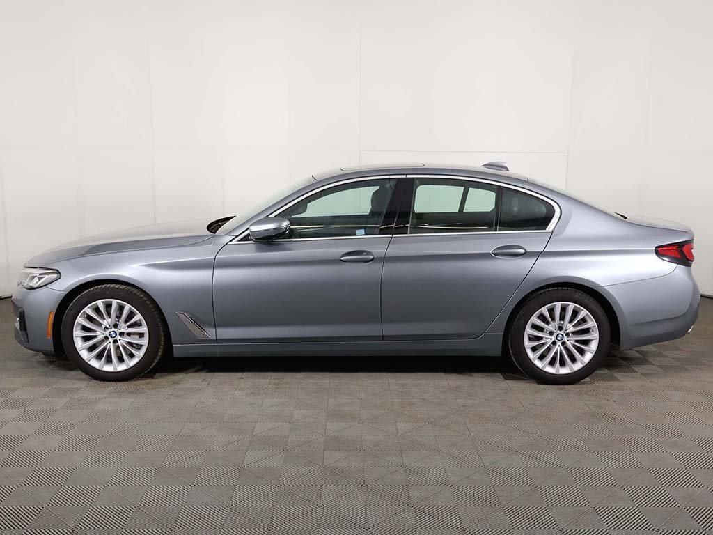 Used 2023 BMW 530i xDrive w/ Convenience Package image 18