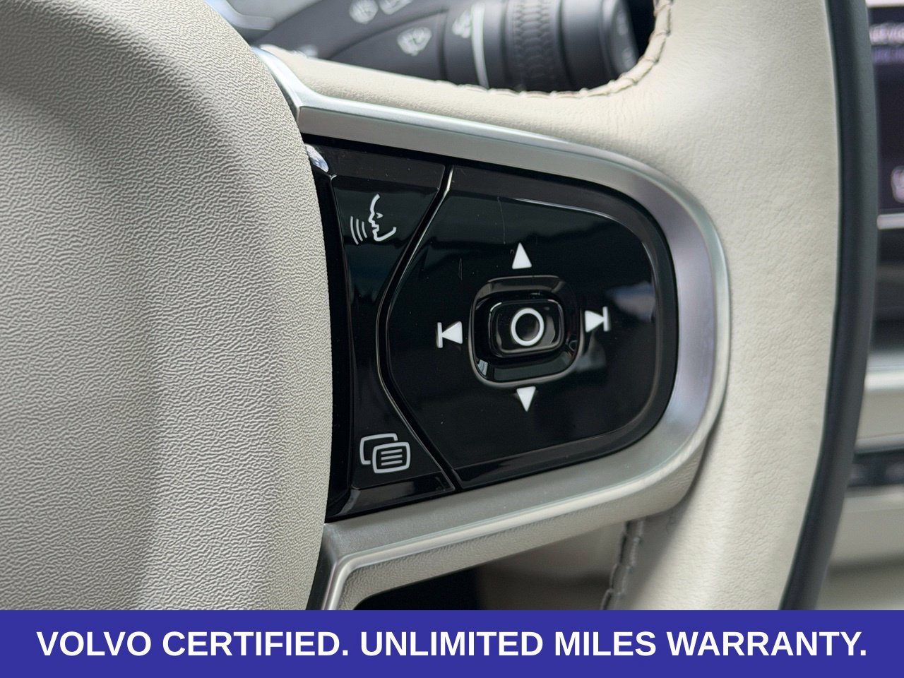 Certified 2025 Volvo XC60 T8 Plus w/ Protection Package Premier AWD/4WD image 22