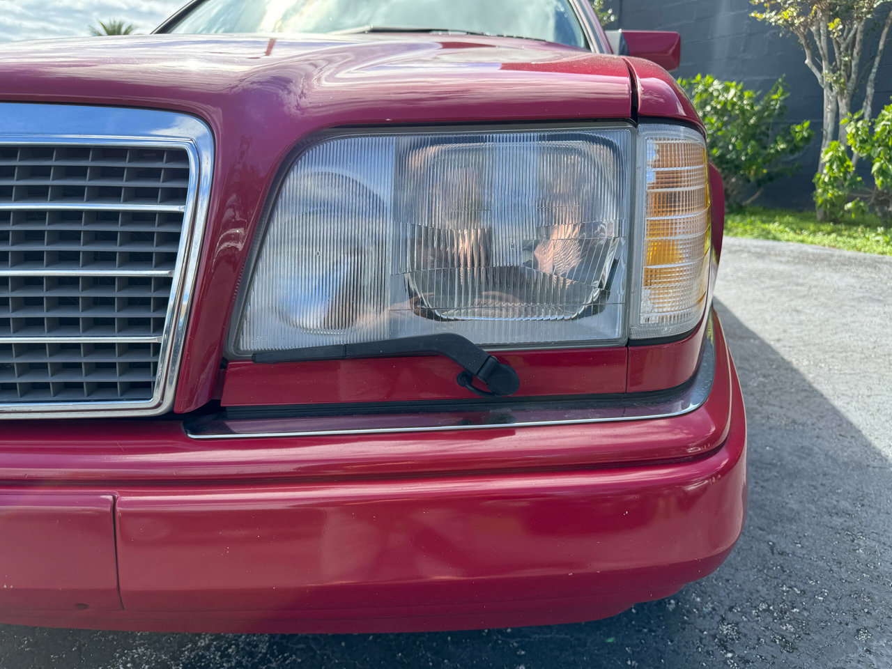 Used 1995 Mercedes-Benz E 320 Convertible image 4