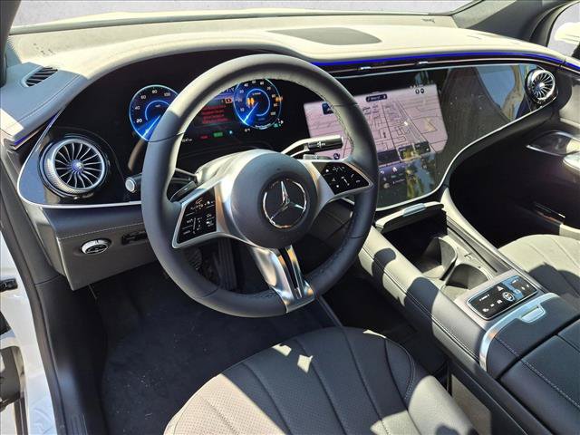New 2026 Mercedes-Benz EQE 320 4MATIC SUV image 3