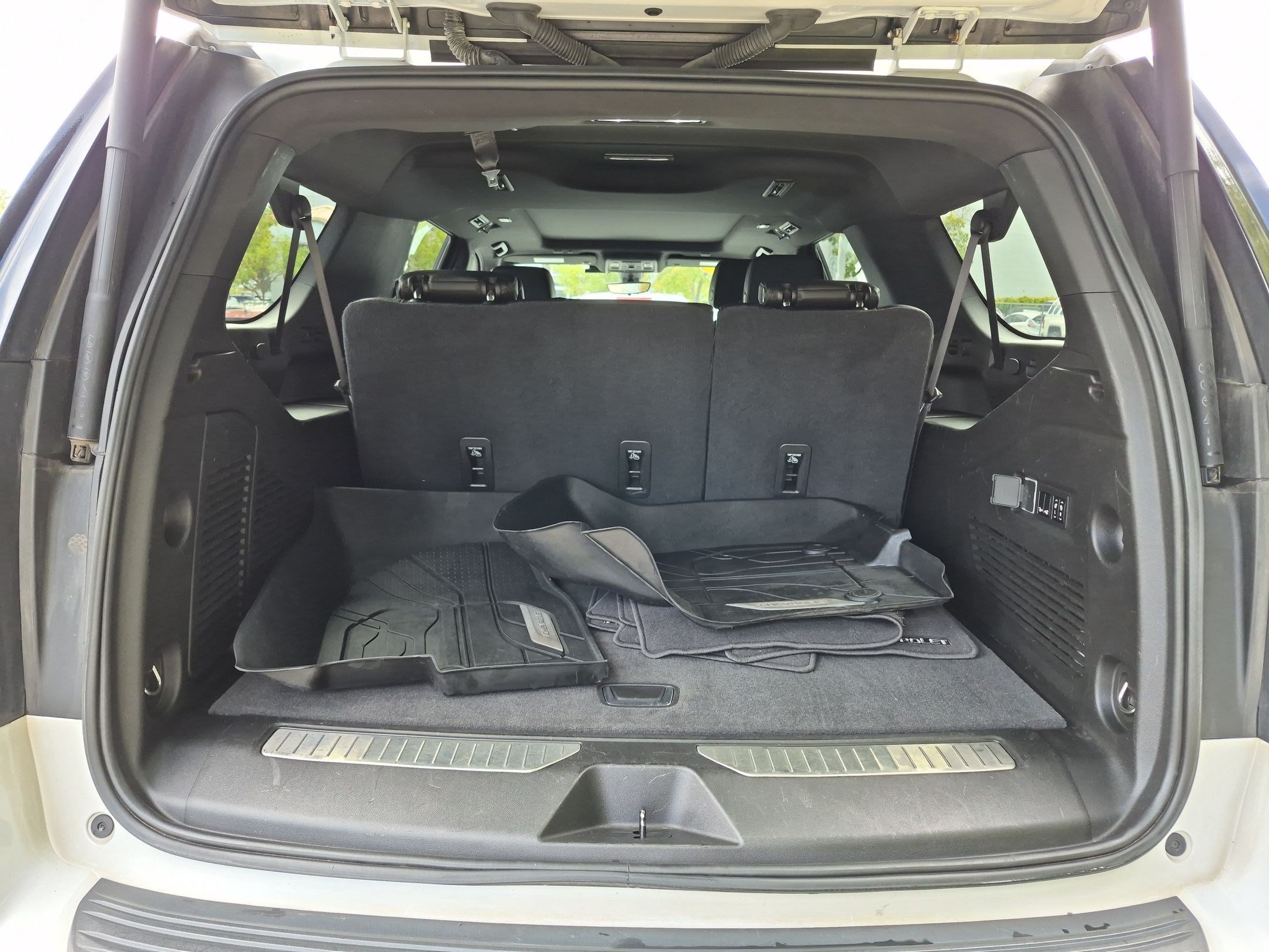 Certified 2021 Chevrolet Suburban High Country w/ Premium Package AWD/4WD image 33