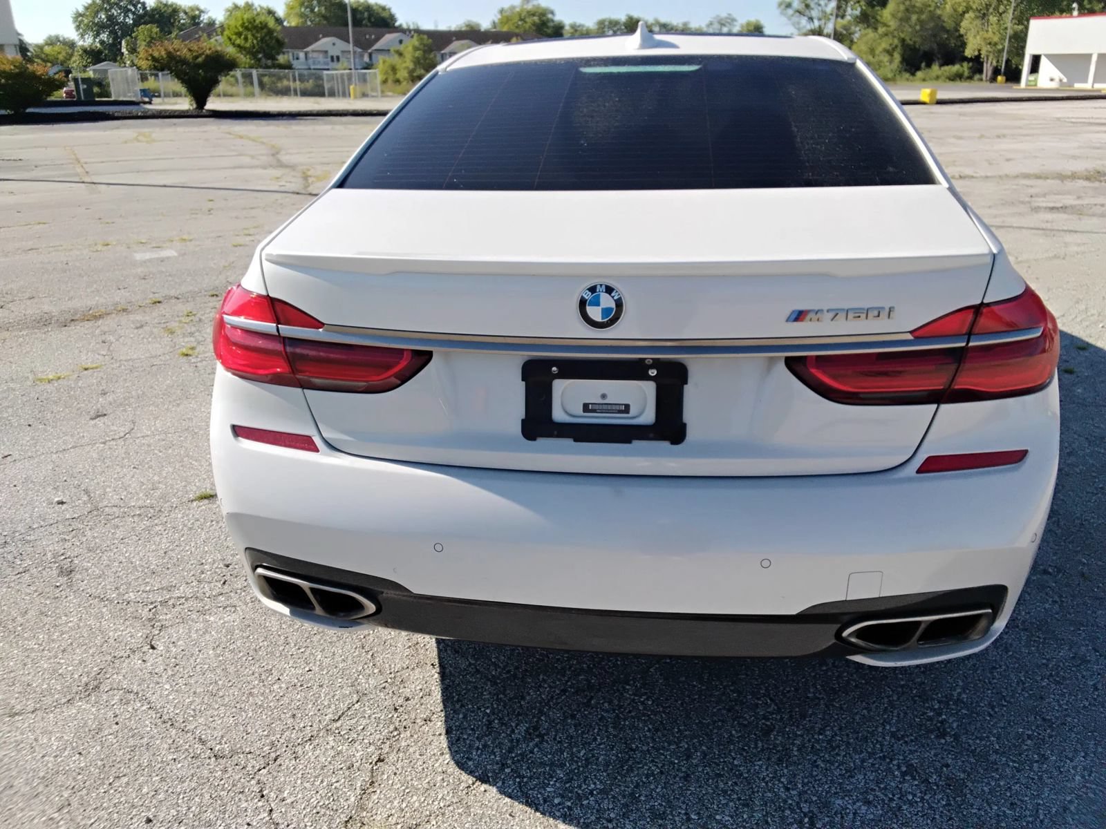 Used 2018 BMW M760i xDrive AWD/4WD image 5