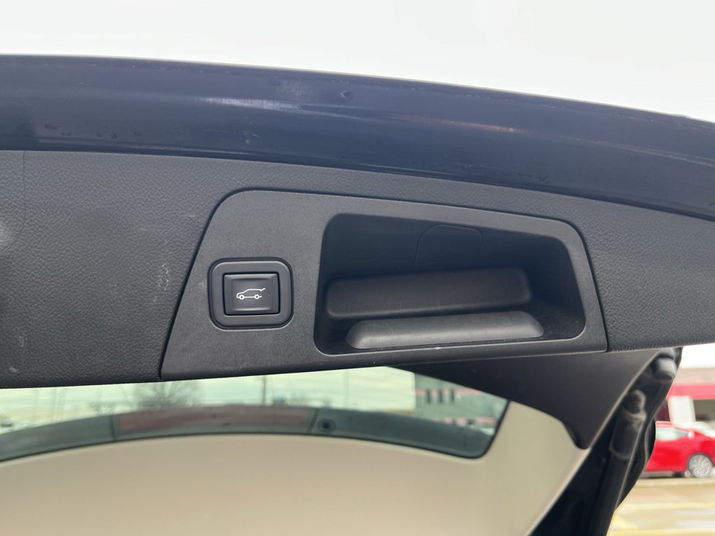 Used 2020 Buick Envision Premium w/ LPO, Interior Luxury Package image 27