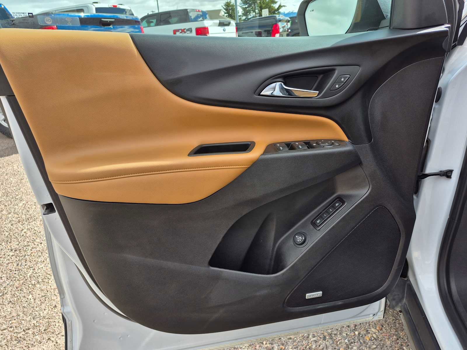 Used 2021 Chevrolet Equinox Premier image 14