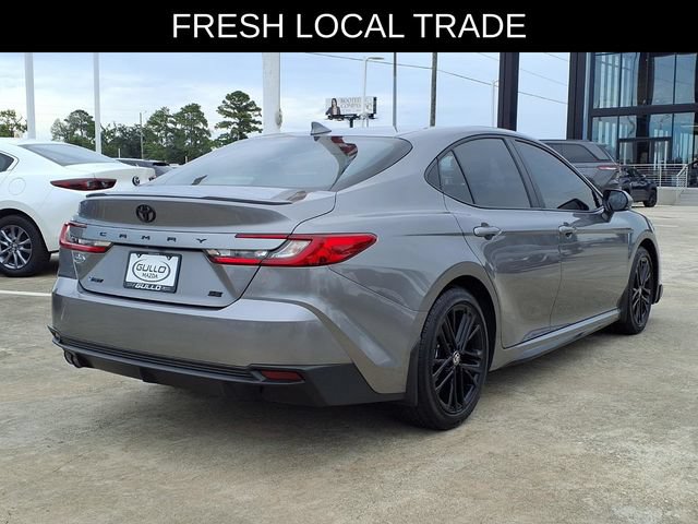 Used 2026 Toyota Camry SE w/ Convenience Package FWD image 2