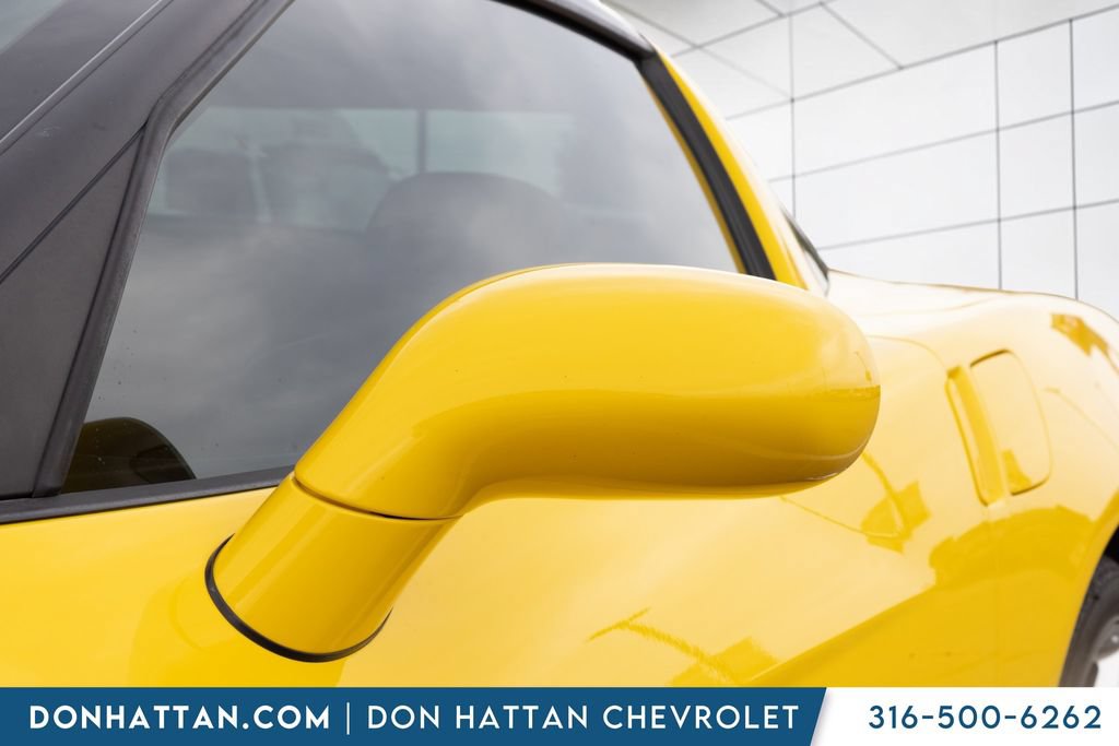 Used 2012 Chevrolet Corvette Coupe w/ 2LT Preferred Equipment Group RWD image 25