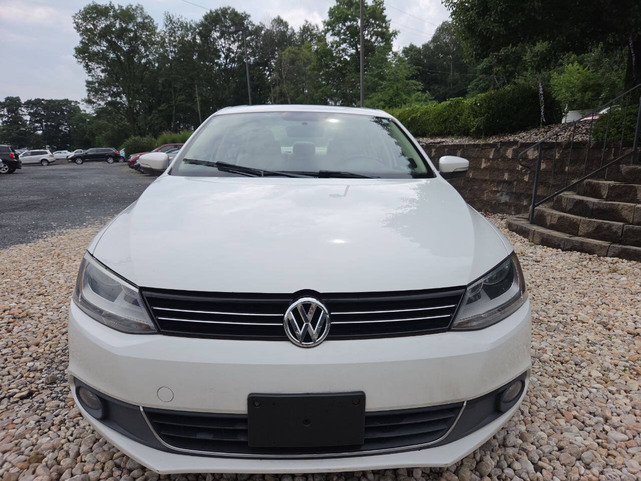 Used 2012 Volkswagen Jetta SEL FWD image 2