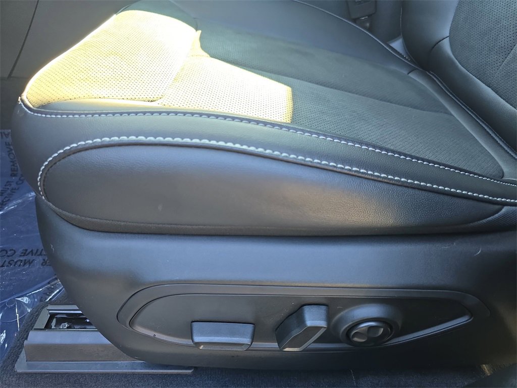 New 2025 Jeep Grand Cherokee L Altitude image 30