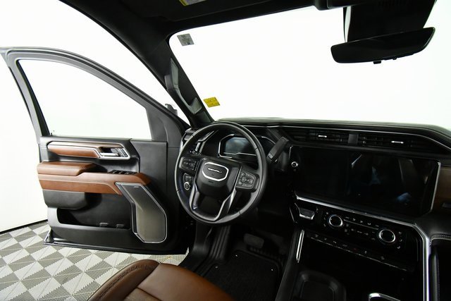 Used 2024 GMC Sierra 3500 Denali Ultimate image 20