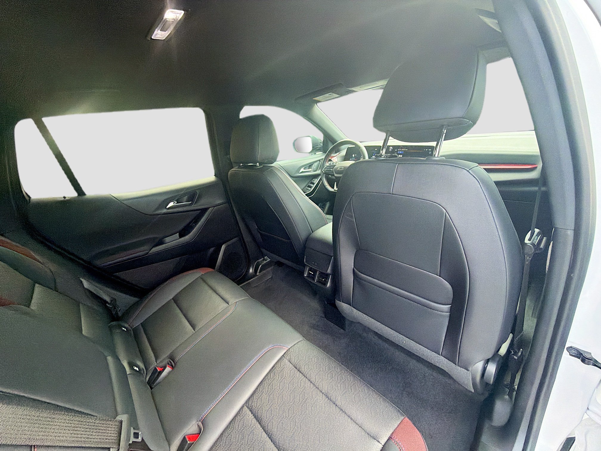 Used 2025 Chevrolet Equinox RS w/ Safety and Technology Package FWD image 29