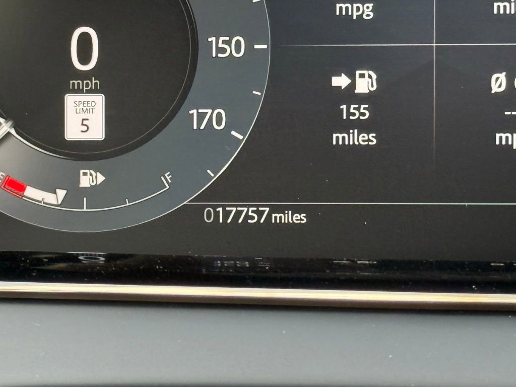 Used 2024 Land Rover Range Rover Evoque S image 10