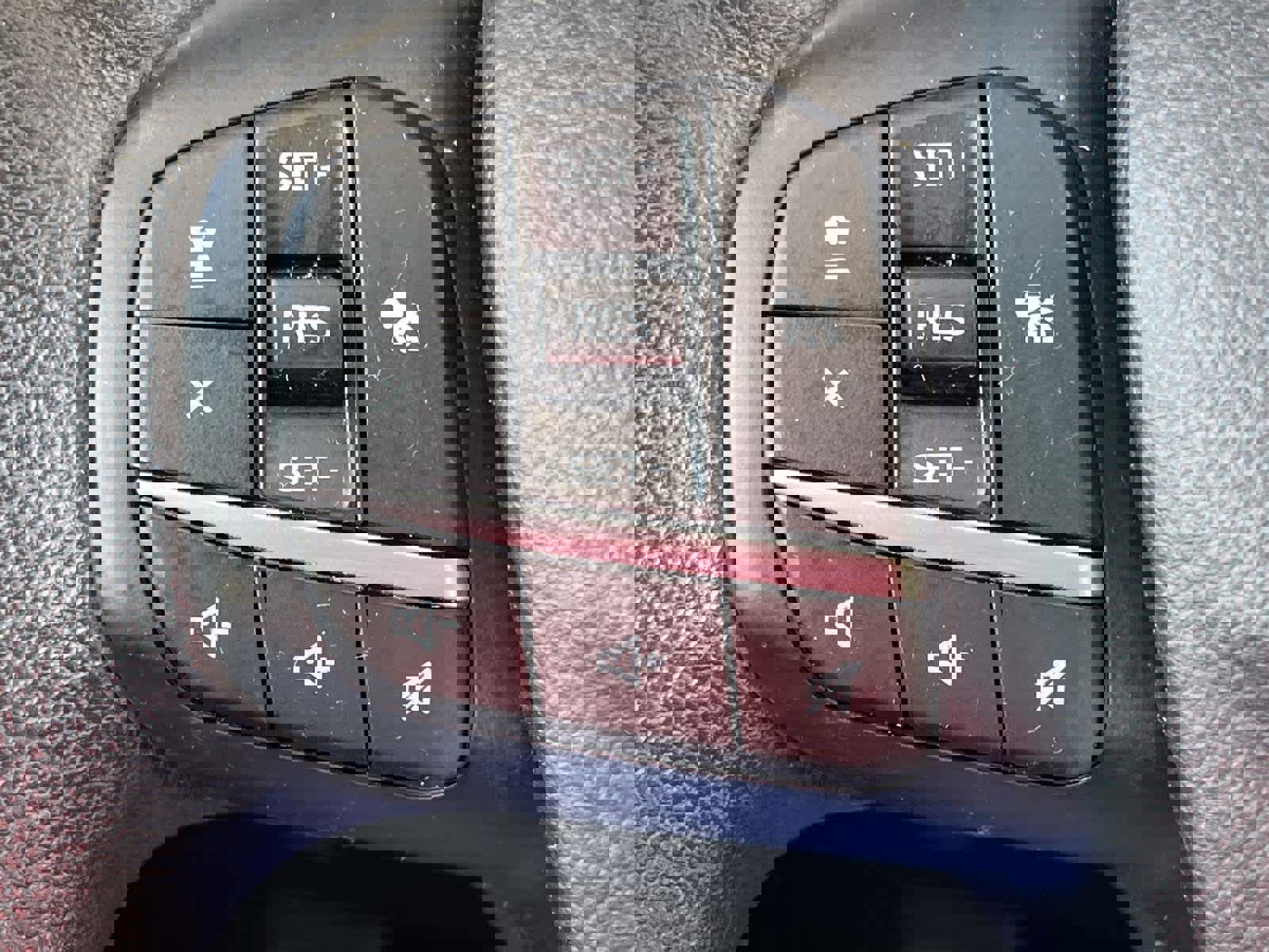 Used 2020 Ford Escape SE image 27