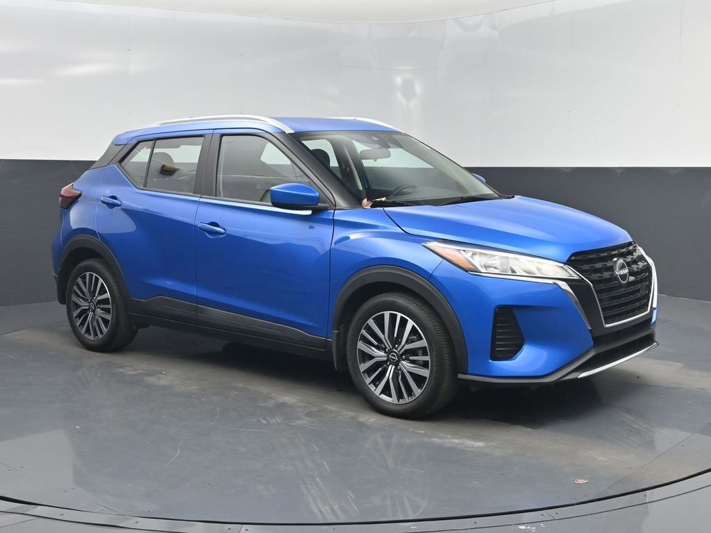 Used 2022 Nissan Kicks SV