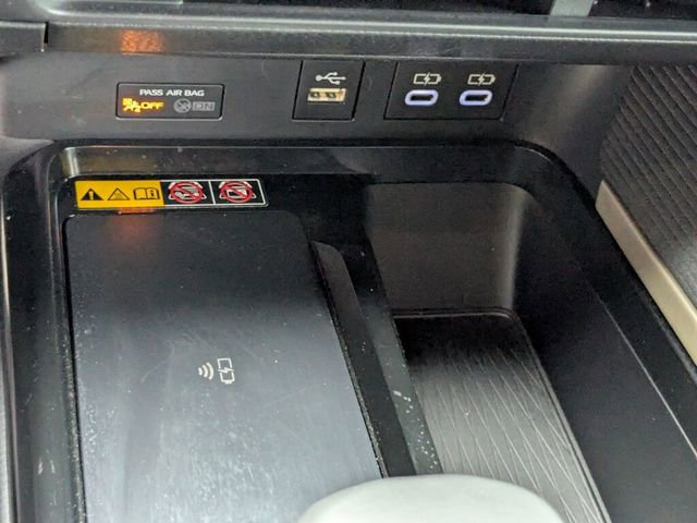 Used 2025 Toyota Camry SE FWD image 22