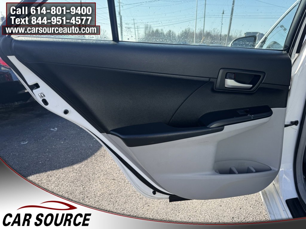 Used 2012 Toyota Camry LE image 24