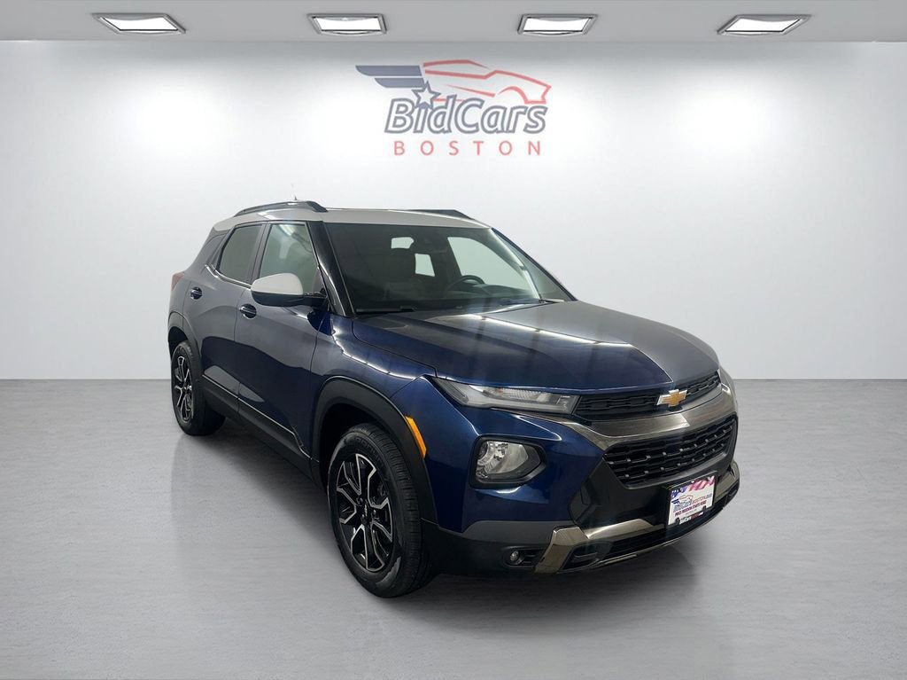 Used 2022 Chevrolet TrailBlazer ACTIV w/ Sun and Liftgate Package image 3