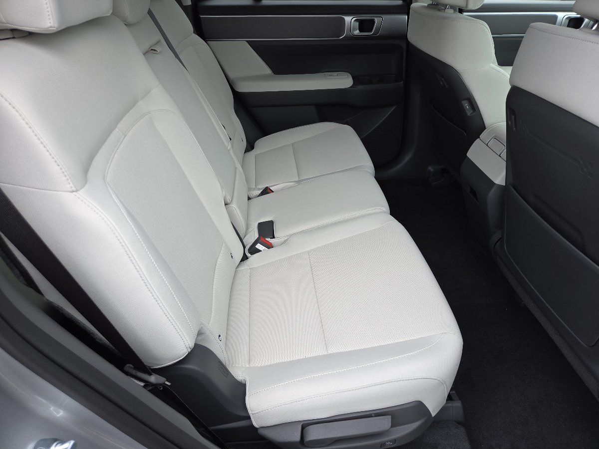 New 2027 Hyundai Santa Fe SE AWD/4WD image 22