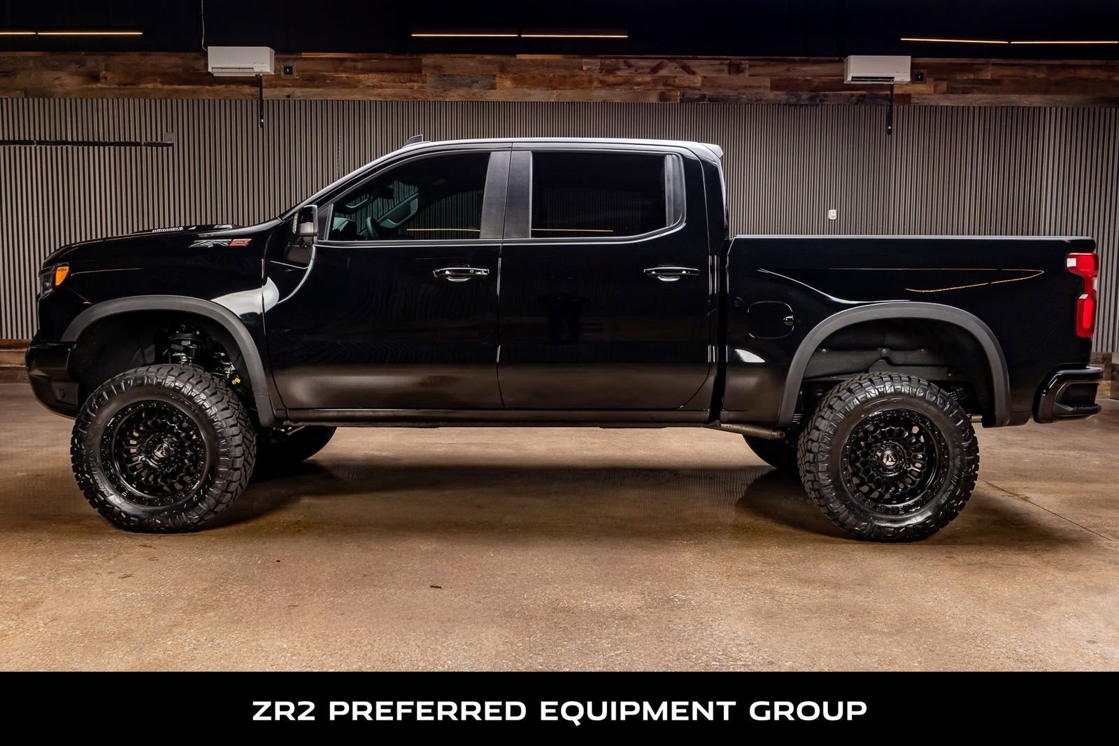 Used 2025 Chevrolet Silverado 1500 ZR2 image 6