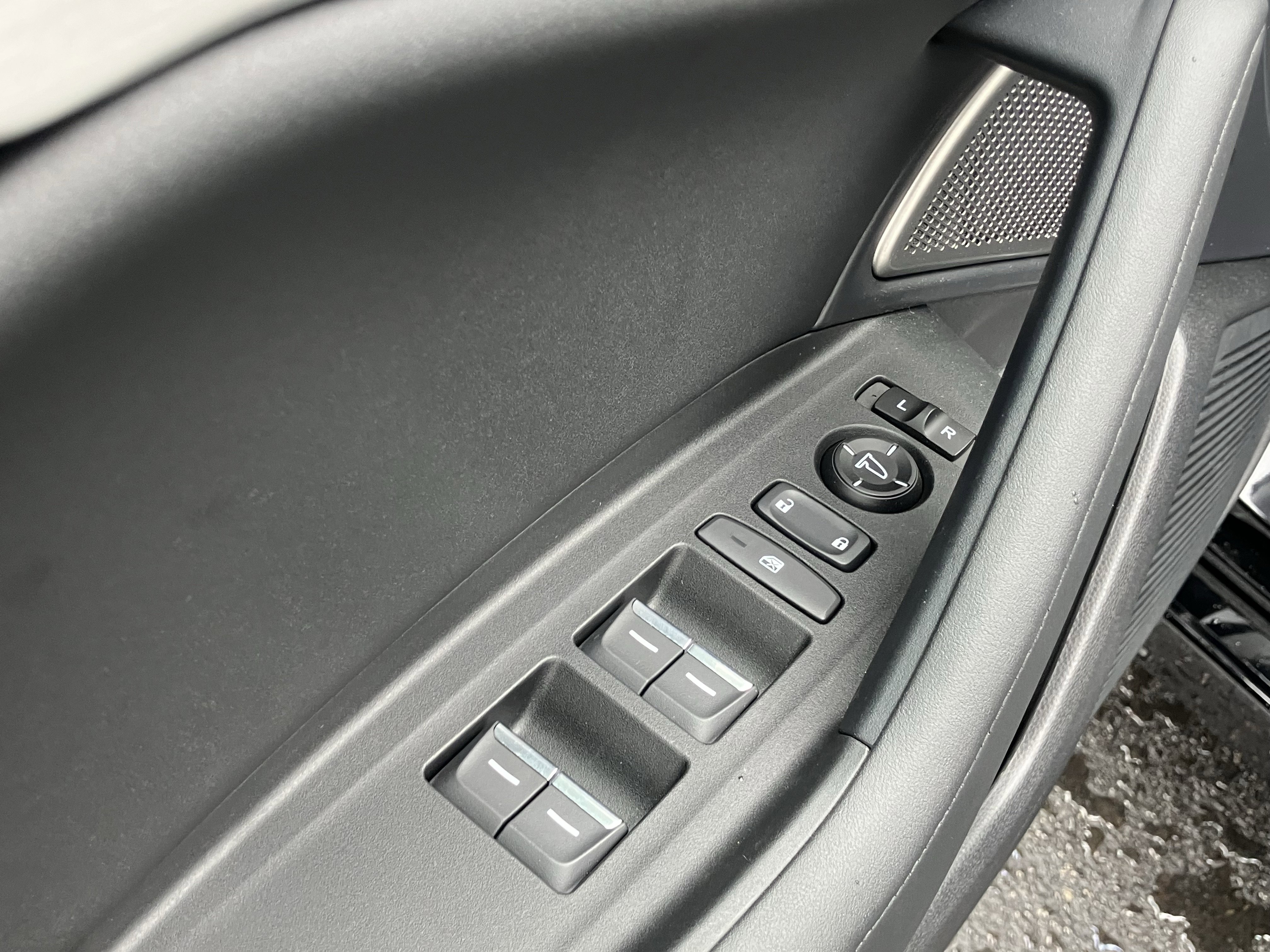 Used 2025 Acura TLX w/ Technology Package image 15