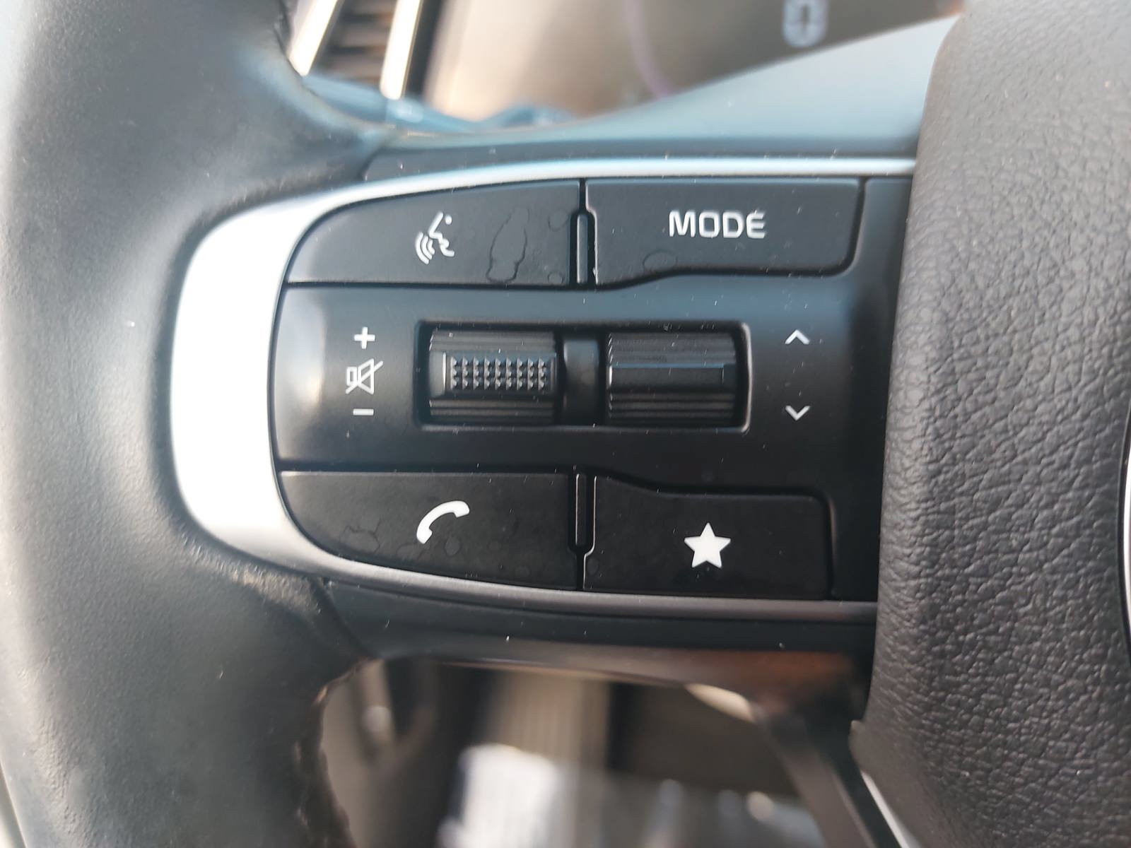 Used 2024 Kia Sportage EX FWD image 16