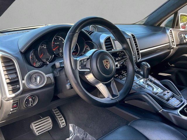 Used 2016 Porsche Cayenne Turbo AWD/4WD image 14
